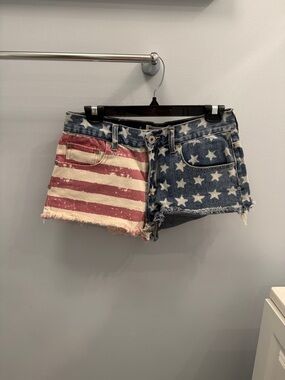 Bullhead Women's American Flag Print Denim Cutoff Shorts - Red & Blue